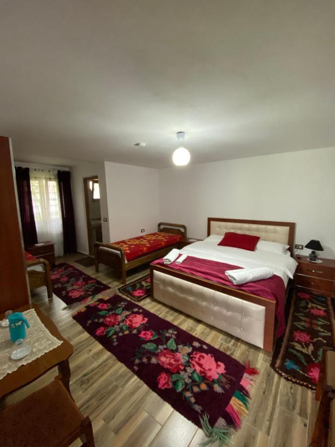 Guesthouse Mehmeti Valbone Eksteriør bilde
