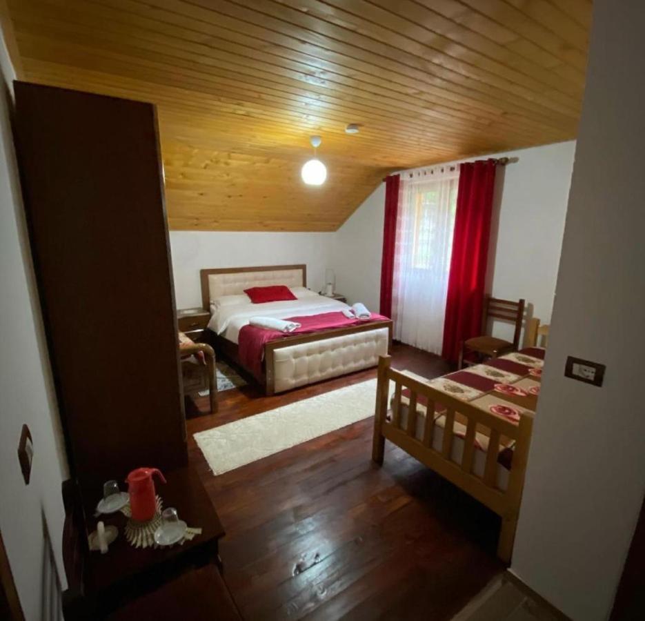 Guesthouse Mehmeti Valbone Eksteriør bilde