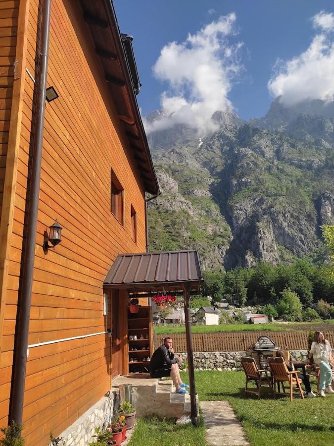 Guesthouse Mehmeti Valbone Eksteriør bilde