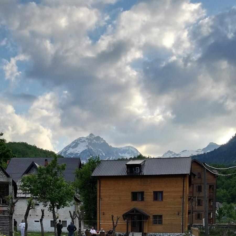 Guesthouse Mehmeti Valbone Eksteriør bilde