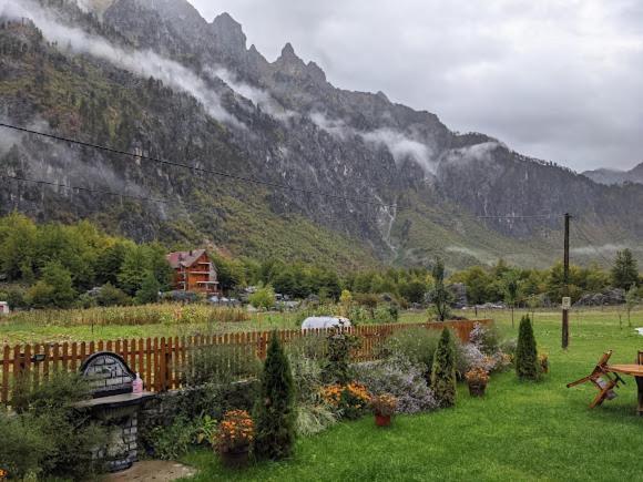 Guesthouse Mehmeti Valbone Eksteriør bilde